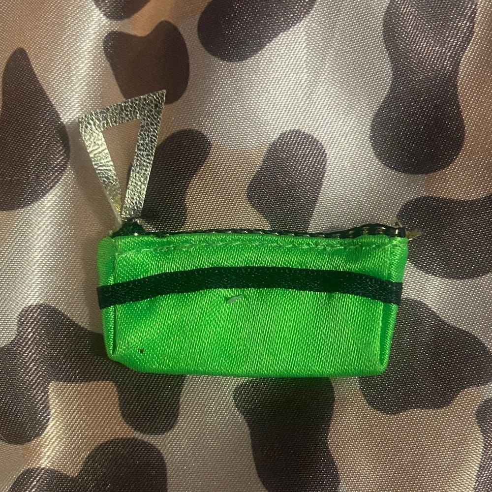 monster high g1 clawdeen vibrant green doll purse